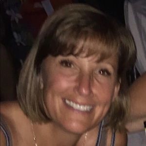 Meet your Posher, Leslie